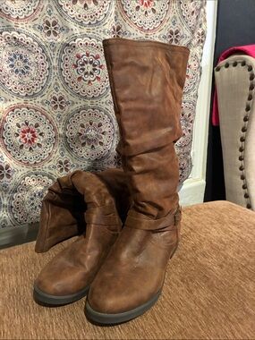 Brown Slouch Knee-High Heeled Boots